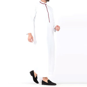 Robe arabe brodée Jubbah Thobe pour homme Vêtement islamique décontracté de qualité supérieure pour homme Jubbah de qualité supérieure Vente en gros très demandée - Product Image 4