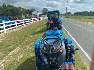 รถแทรคเตอร์สำหรับสวนเครื่องตัดหญ้าแบบอเนกประสงค์พร้อมรถตักด้านหน้าและรถแบ็คโฮ28V พร้อมกล่องหญ้า - Product Image 6