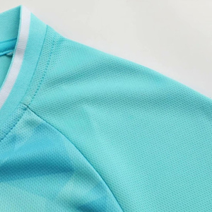 Camiseta de fútbol hecha a medida de la mejor calidad, uniformes deportivos de fútbol, logotipo personalizado, conjunto de uniforme de fútbol de secado rápido - Product Image 4