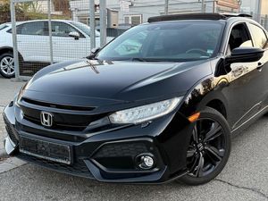 Honda Civic noire 2020 d'occasion, berline à hayon, turbo 1.5T, 2 roues motrices, CVT, essence, 5 places, véhicule urbain avec caméra arrière - Product Image 4