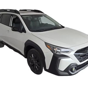 MEILLEURE AFFAIRE : Subaru Outback Onyx Edition 2025 à propulsion arrière disponible à la vente - Product Image 1