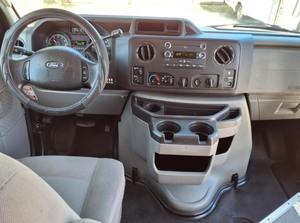 1FDXE4FL0DDA28996 2013 Autobús de Transporte Industrial para 14 Pasajeros, 8 Cilindros, Automático, Gasolina, 96,325 Millas, Origen Estadounidense, Comercial - Product Image 4