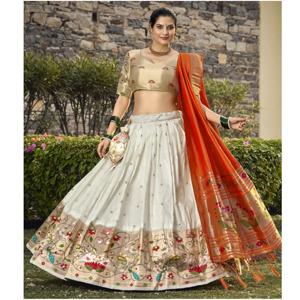 Traje indio Paithani Lehenga Choli de seda Jacquard de alta calidad para fiestas, bodas y celebraciones culturales, tejido rico - Product Image 4