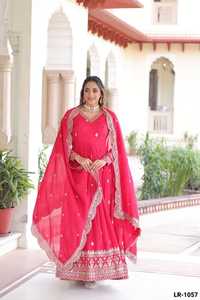 Vestidos Anarkali de Seda Vichitra Estilo Indio y Pakistaní con Lentejuelas y Bordados Zari, con Dupatta de Trabajo Calado - Product Image 4