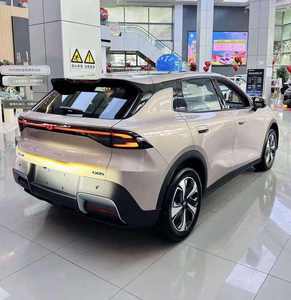 SUV électrique pur d'occasion 2024, autonomie >700 km, 5 portes, 5 places, transmission automatique, batterie 90-110 kWh, familial pratique, fourni du Japon - Product Image 3