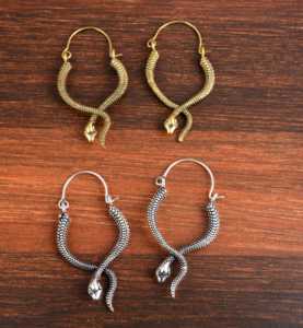 Pendientes de Aro de Diseño Único, Anillo de Serpiente Gótico, Joyería Tribal de Latón para Mujer, Diseño Serpentina Boho Plateado, Venta al por Mayor/OEM/ODM - Product Image 2