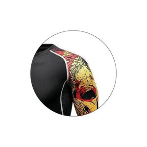 Ropa deportiva para gimnasio, camisetas de compresión impresas digitales para hombres y camisas transpirables ligeras de protección contra sarpullidos para hombres - Product Image 3