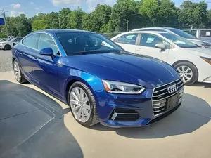 Audi A5 Sportback 2018 impecablemente limpio - Product Image 2