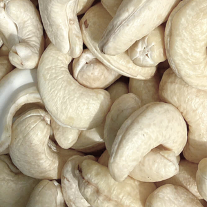 Vietnam Trasiated Fournisseur Noix de cajou brutes Vietnam W320 Noix de cajou Noix de cajou exportées à Dubaï, UE, Moyen-Orient - Product Image 1