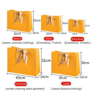 ถุงช้อปปิ้งกระดาษหรูหราสีขาวพร้อมโลโก้ที่กำหนดเองและแผ่นฟอยล์สีทองถุงของขวัญพิมพ์ลายพรีเมียม - Product Image 5