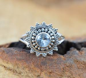 แหวนพลอยบุษราคัมสีฟ้าเงินสเตอร์ลิงเครื่องประดับทำด้วยมือเงินสไตล์ Boho สำหรับเป็นของขวัญสำหรับผู้หญิง - Product Image 2