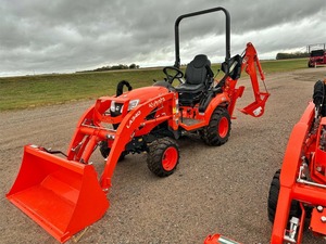 รถแทรกเตอร์ M7060 70hp ฟาร์ม Kubota พร้อมรถตักด้านหน้า - Product Image 4