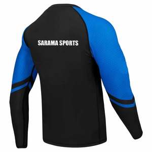 Rashguard à manches longues en polyester sublimé de haute qualité, écologique, 220g, couleurs personnalisées, logo personnalisé, vêtements de combat MMA BJJ pour hommes - Product Image 4