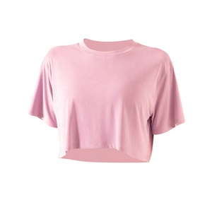 Vente en gros de chemise d'entraînement lâche chemise en coton pour femmes crop top t-shirt court pour femmes - Product Image 3