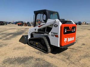 Cargadora compacta de orugas T450 Bobcat ligeramente usada y original disponible para la venta a precio mayorista con Envío Mundial - Product Image 4