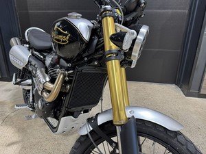 GOOD NEW 2026 Triumphs <span class=keywords><strong>Scrambler</strong></span> <span class=keywords><strong>1200</strong></span> <span class=keywords><strong>XE</strong></span> Icon Edition รถมอเตอร์ไซค์รุ่นใหม่สำหรับการขับขี่บนถนน - Product Image 4