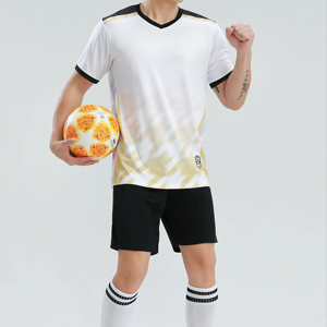 Maillots de football 100% polyester légers et durables par sublimation personnalisée de haute qualité Shorts couleurs personnalisées équipes clubs Logo personnalisé - Product Image 1