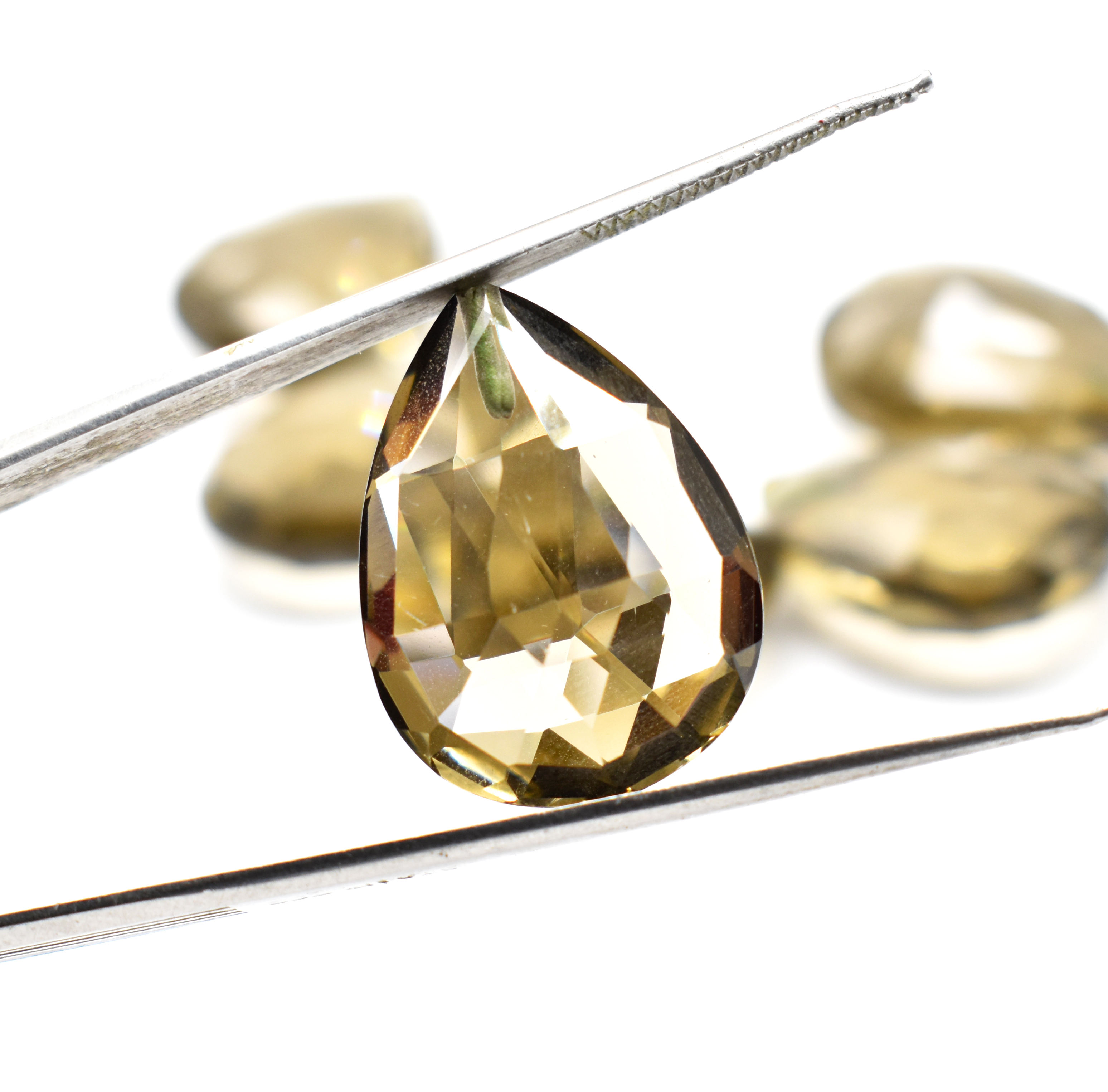 สีน้ำตาล