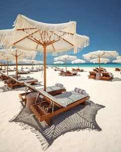 Chaise longue de plage avec parasol en macramé, transat en bois, parasol à pompons, pour extérieur, resort, bord de piscine - Product Image 1