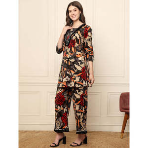 DEEBACO Women's Abstract Floral Printed Indo Western Co-Ord <b>Set</b> Rayon <b>Square</b> Neck 3/4 Sleeves Kurti with Pants Party Wear - Product Image 3