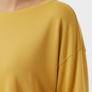 เสื้อครอปคอตตอนสีทึบสำหรับผู้หญิงเสื้อครอปแขนสั้นผ้าคอตตอนผลิตตามสั่ง - Product Image 5