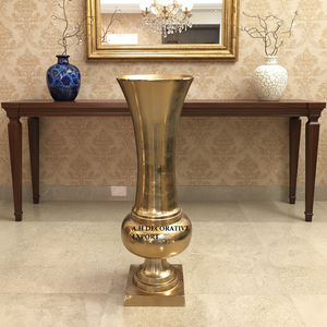 Jarrón de Flores de Metal con Acabado Dorado de Latón de Lujo para Decoración del Hogar, Bodas/Hotel, Jarrón Trompeta sobre Base Cuadrada, Jarrón Urna Sólido - Product Image 5