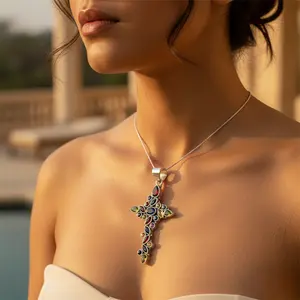 Joyería de Moda para Mujer en Plata 925, Colgante de Cruz con Múltiples Piedras Preciosas y Engaste de Bisel - Product Image 3