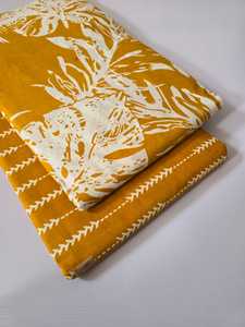 Ensemble de tissu en coton imprimé Jaipuri non cousu, haut et bas |   60x60 Coton |   5m Haut + 5m Bas pour Costume de Fille - Product Image 2