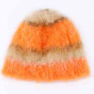 Bonnet personnalisé en mohair fait main avec des fibres douces lisses et une chaleur légère et un style classique de couvre-chef confortable - Product Image 4