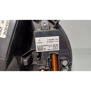 MERCEDES Clase A W176 Serie AMG A2469064100 607951 (K9K) diésel 1461 (13>) MOTOR DE VENTILACIÓN - Product Image 5