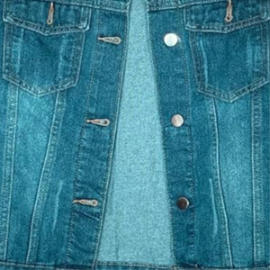 Chaqueta vaquera corta de invierno para mujer, venta al por mayor, de alta calidad, a prueba de viento, de lana gruesa, cálida, a la moda, con cuello informal, botón de retazos, 2025 - Product Image 4