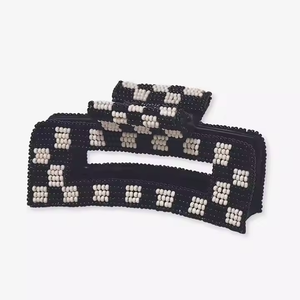 Pinza de Pelo con Cuentas de Plástico Multicolor y Bordado Floral, Hecha a Mano, Ecológica y de Alta Calidad para Uso Diario de Mujeres - Product Image 4