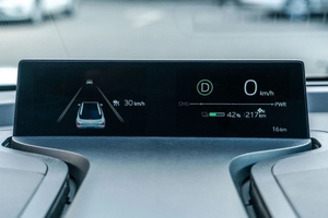 2024 Toy OTA BZ3 T-Model con asientos de cuero de dirección izquierda y cámara trasera Excelente Estado - Product Image 5