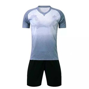 Vêtements à la mode pour hommes, uniforme de football pour équipe, quantité minimale de commande, couleur unie, Sublimation, Design Unique, uniformes de football pour hommes, 2022 - Product Image 1