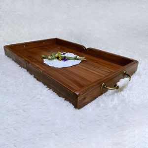 BANDEJA DE SERVICIO DE MADERA AMIGABLE ENLACADA CON ASAS Bandeja de café moderna de color rústico para sala de estar Bandeja decorativa de madera - Product Image 3