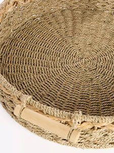 Plateau de service rond en herbe de mer, tissé à la main, en fibre naturelle, plateau de présentation, matériau durable, organisateur rustique pour la salle à manger et la décoration de la maison - Product Image 5