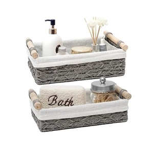 Panier de rangement décoratif en macramé fabriqué avec un cordon en coton de qualité supérieure, parfait pour les chambres à thème bohème et les intérieurs confortables - Product Image 2