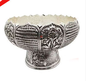 Cuenco para servir con diseño de elefante con acabado plateado de aspecto increíble para restaurante y bar de hotel - Product Image 4