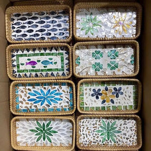 Plateau à balai en rotin pratique, artisanat vietnamien, pour servir les dîners en famille ou organiser les fruits, les collations, le thé, le café, la table à manger - Product Image 1