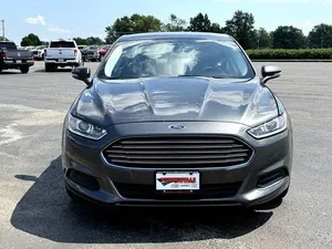 2016 Ford Fusion SE - Product Image 4