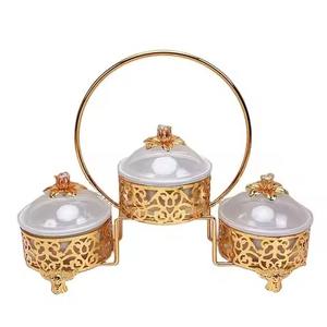 Excelente Centro de Mesa Decorativo para Bodas, Frutero Plateado Moderno y Elegante - Product Image 4