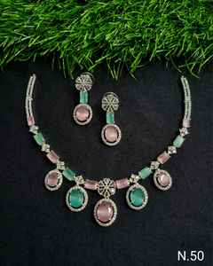 ชุดสร้อยคอเจ้าสาวประดับเพชรแบบอเมริกันและชุดเครื่องประดับต่างหูคลาสสิกสำหรับงานแต่งงานเครื่องประดับสไตล์คลาสสิกสำหรับผู้หญิง - Product Image 4