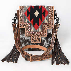 Bolso cruzado de cuero occidental hecho a mano con flecos, bolso de hombro de piel de vaca con correa floral y solapa de patrón tribal Azteca - Product Image 1