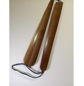 Chausse-pied rectangulaire en bois poli écologique avec logo personnalisé - OEM/ODM pour hôtels et marques de chaussures - Product Image 1