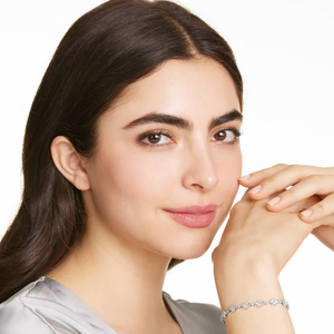 Exclusiva Pulsera de Cadena de Plata 925 Chapada en Oro de 8 Pulgadas con Moissanita en Forma de Pera con Engaste de Garra, Estilo Romántico y Moderno - Product Image 6