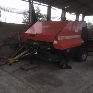 Compre Round Straw Hay Baler Calidad Premium Entrega rápida Rendimiento eficiente Ideal para necesidades agrícolas y ganaderas - Product Image 3