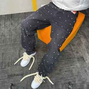 Jeans droits déchirés avec perles colorées et strass personnalisés pour femmes - Product Image 6