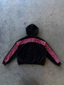 Conjunto Deportivo de Alta Calidad con Cremallera y Franjas Laterales para Hombre, Chaqueta Cortavientos Personalizable, Conjunto de Pantalones Deportivos y Sudadera con Capucha - Product Image 4