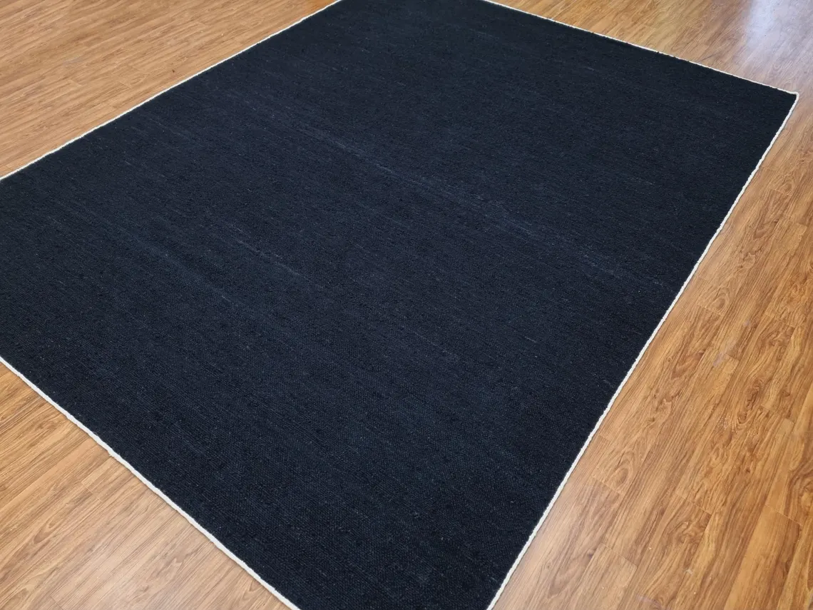 Identique à l'image