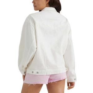 Veste pour femme Veste camionneur pour femmes Taille personnalisée Coton rempli-pour l'hiver Col rabattu de haute qualité - Product Image 2